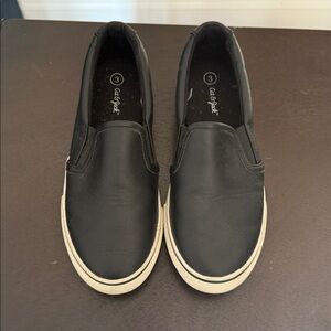 Cat and Jack Slip On Shoes Boys Size 3
EXCELLENT CONDITION. SMOKE FREE HOME